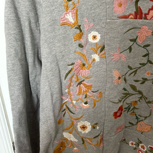 Anthropologie Maeve Marcie Embroidered Sweatshirt SZ M - Picture 9 of 9